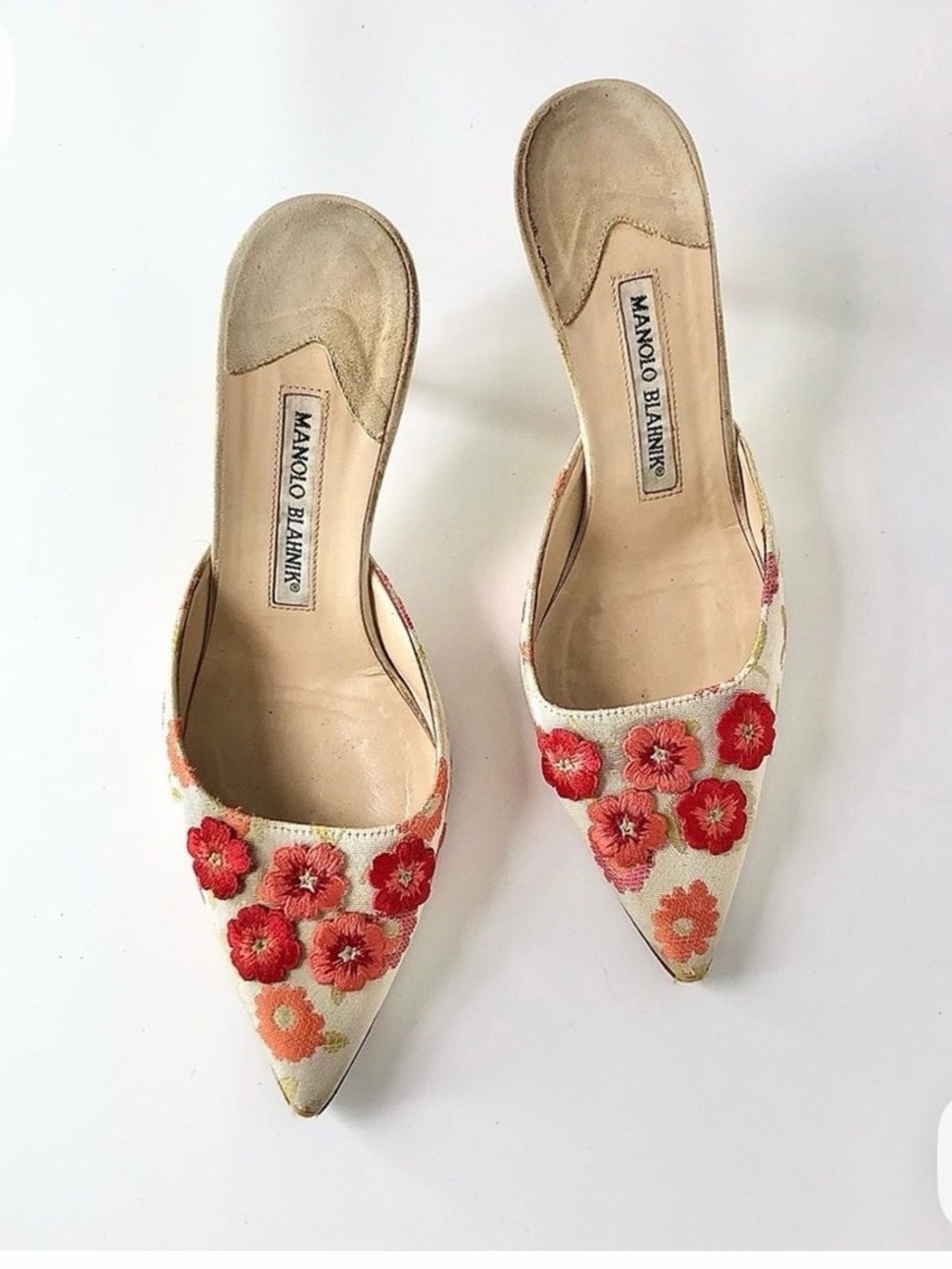 ISO Manolo Blahnik Cream Floral Embroidered Kitten Heels